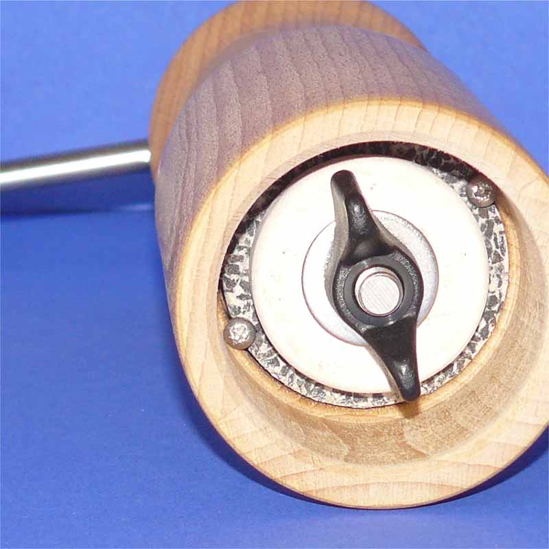 Kornkfraft-Pfeffermuehle-2-310115 Kornkraft Pfeffermühle von unten