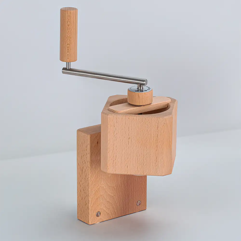 Getreidemühle-El-Canto-Kornkraft-310261-1 Kornkraft El-Canto Handgetreidemühle Bauhaus Edition